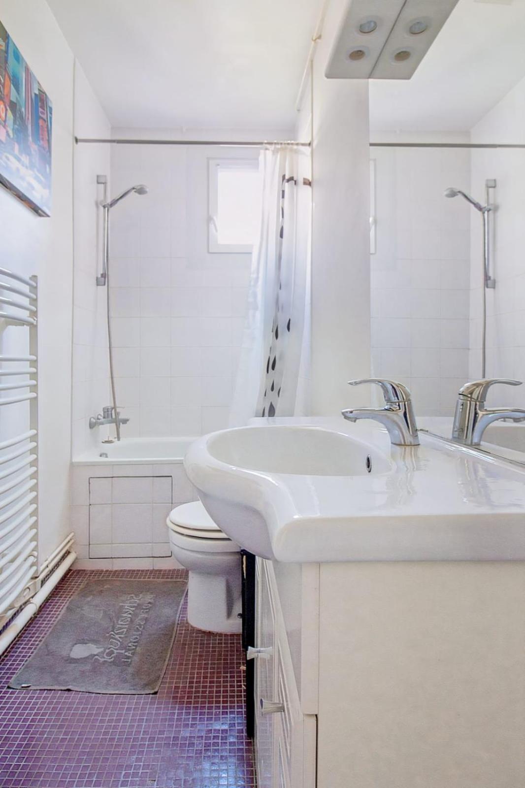 Modern And Bright Beaugrenelle